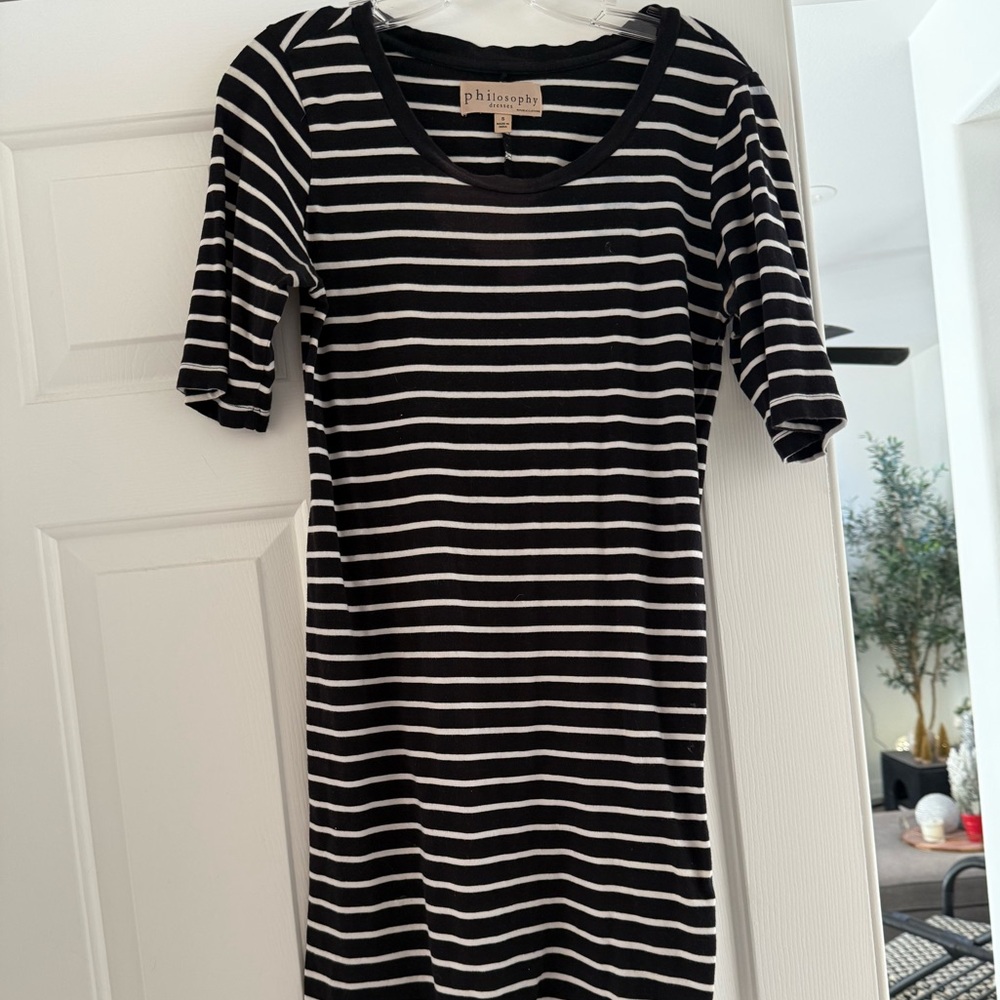 Philosophy casual t-shirt dress